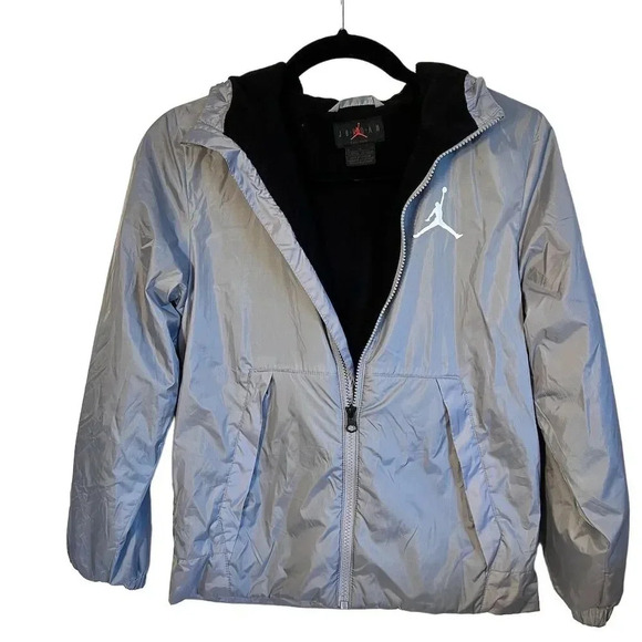Jordan Youth Windbreaker Puffer Jacket Gray Size 10-12 Lightweight Athletic